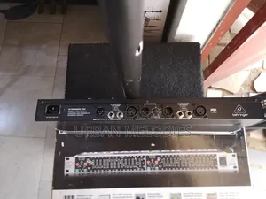 Behringer Ultragraph Pro Fbq1502 Hd Equalizer