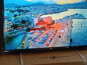 TCL 32-Inch Hd Tv With Advanced Viewing Technology