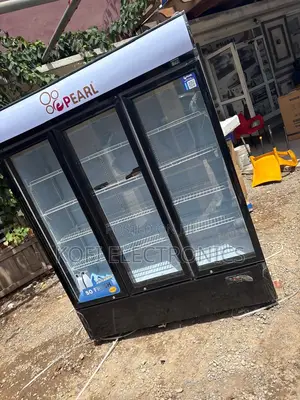 Pearl 950l Glass Door Display Fridge for Shops Restaurants