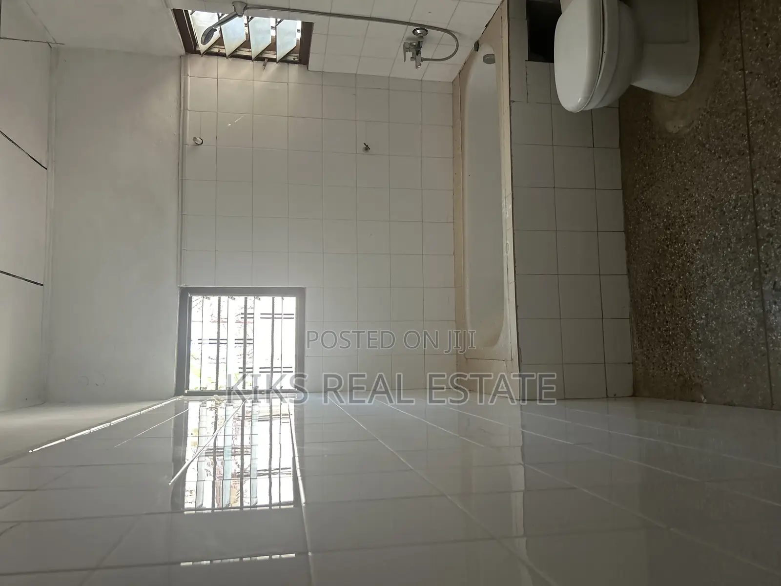 3bdrm House in Com16, Spintex for rent