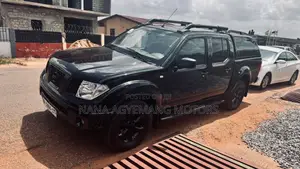 Nissan Navara 2.5 dCi Automatic 2010 Black