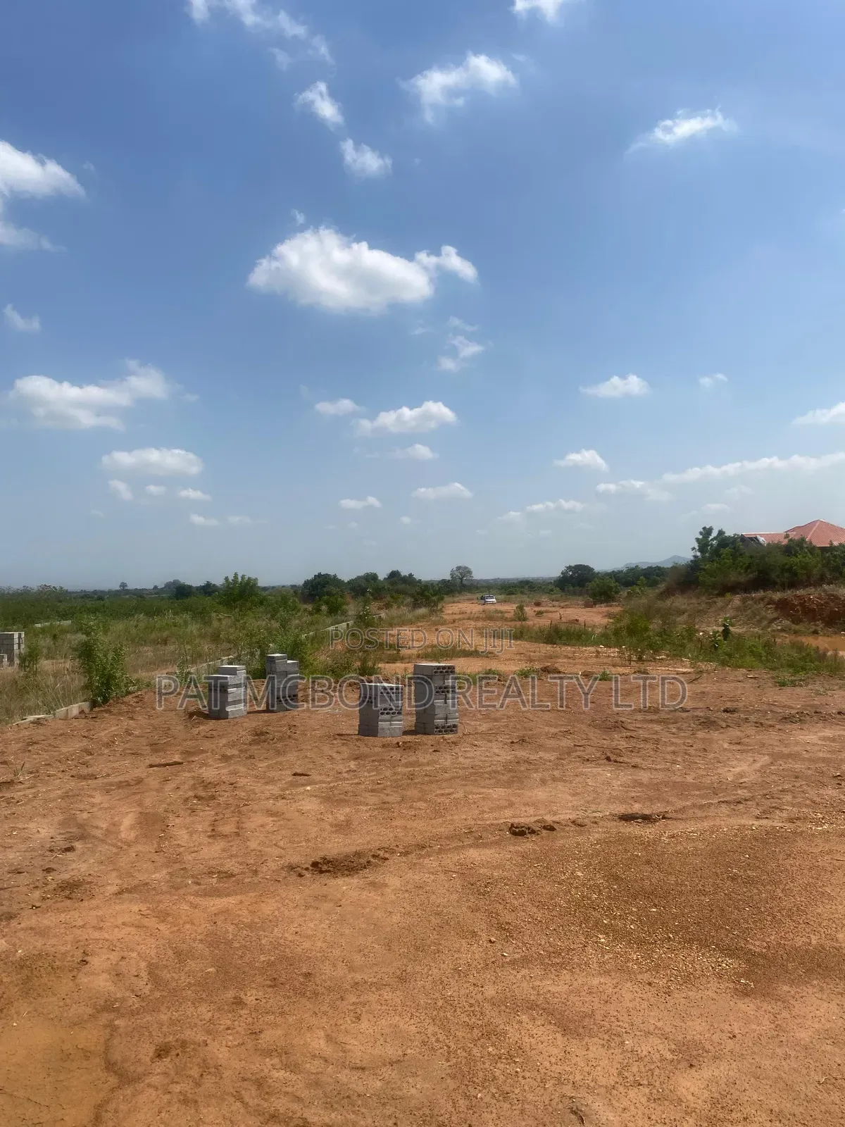 **Prime Investment Plot Along **Afienya–Dodowa Road**
