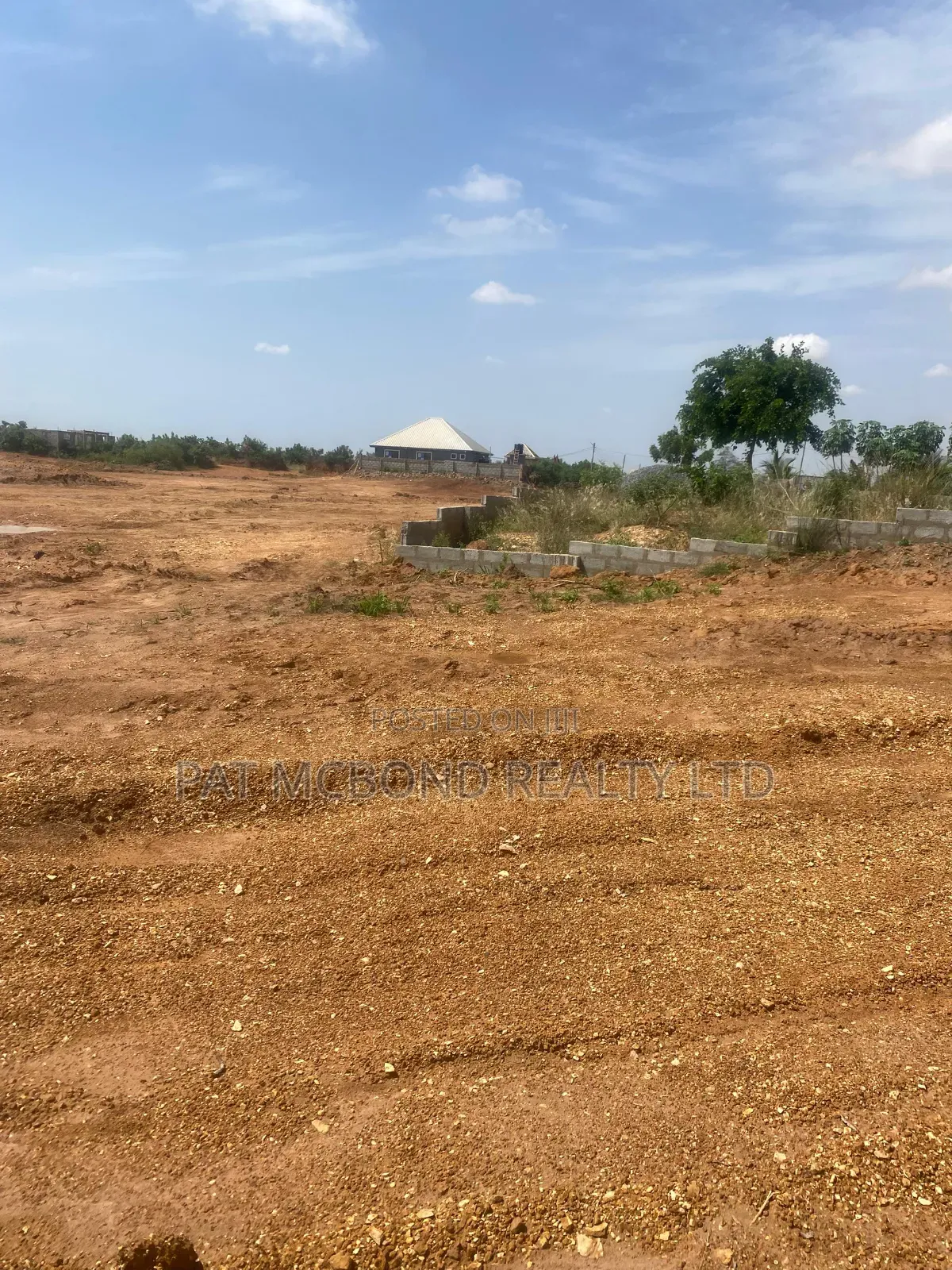 **Prime Investment Plot Along **Afienya–Dodowa Road**