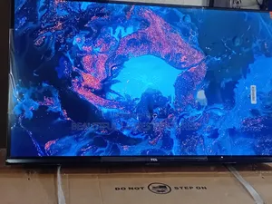 TCL 32” Elegant Entertainment Tv With Hd Clarity