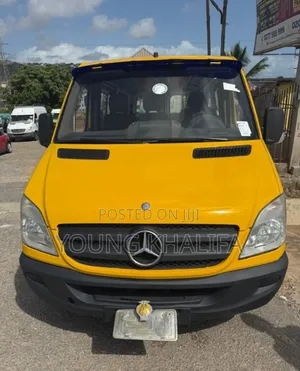 Mercedes-Benz Sprinter 2012 White