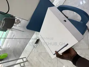 New Laptop Apple MacBook Air 2026 M5 16GB Apple M5 SSD 512GB