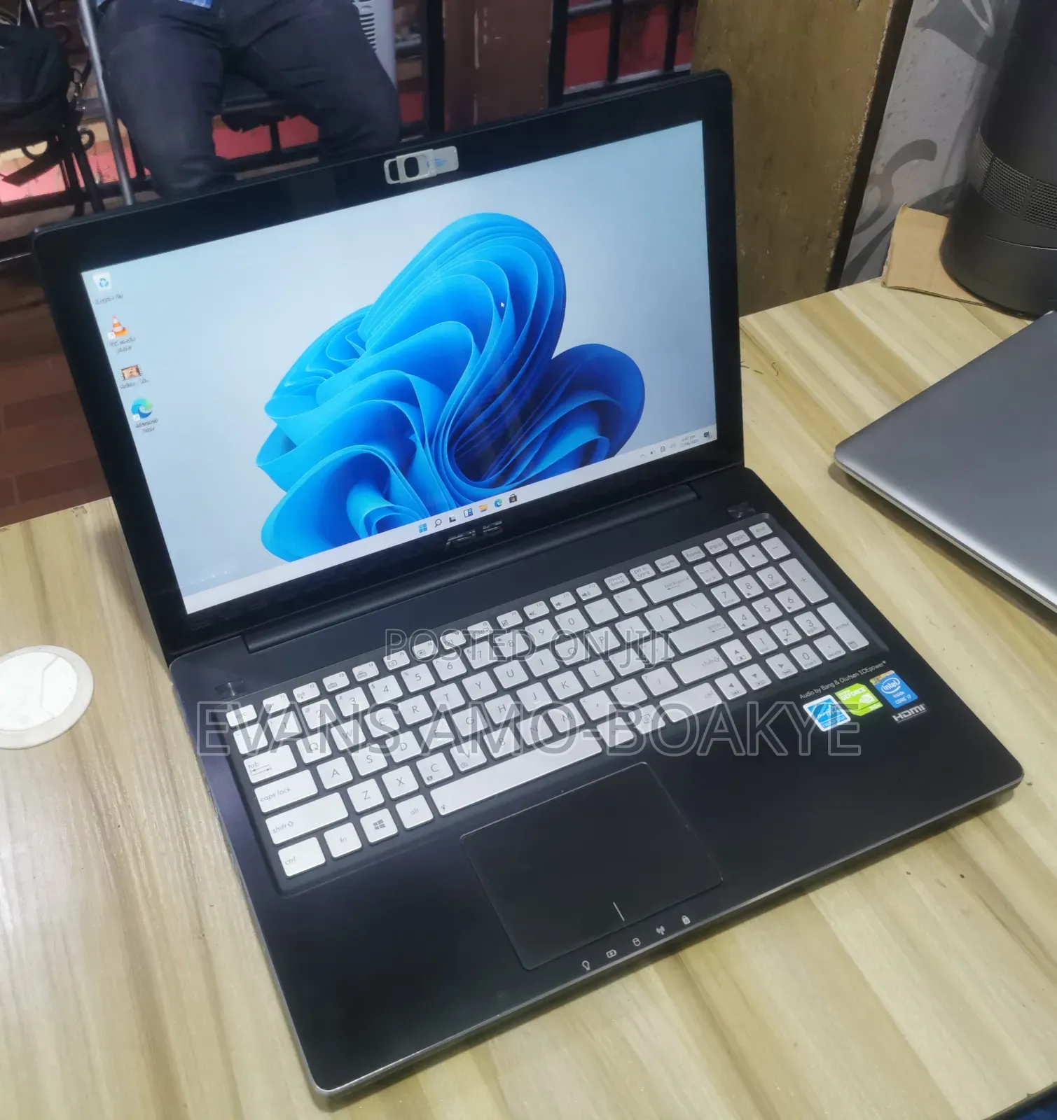 Laptop Asus Q551 8GB Intel Core i7 HDD 1T