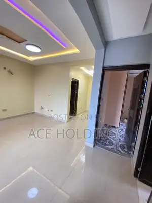 2bdrm Apartment in Lakeside for rent
