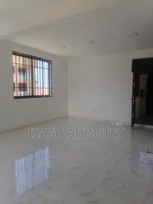 3bdrm Apartment in Sakumono Estate, Baatsona Total for rent