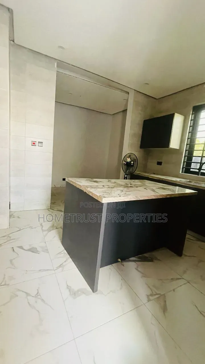 3bdrm House in Pokuase Odumase for sale