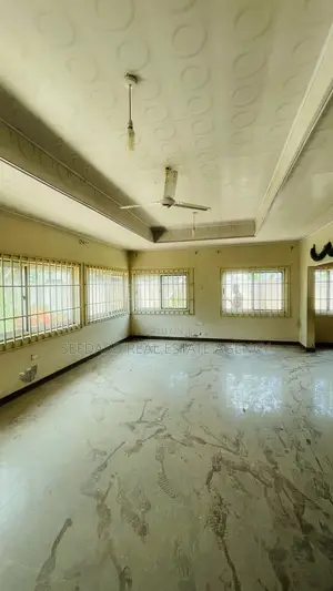 4bdrm House in Sefdard Properties, Amasaman for sale