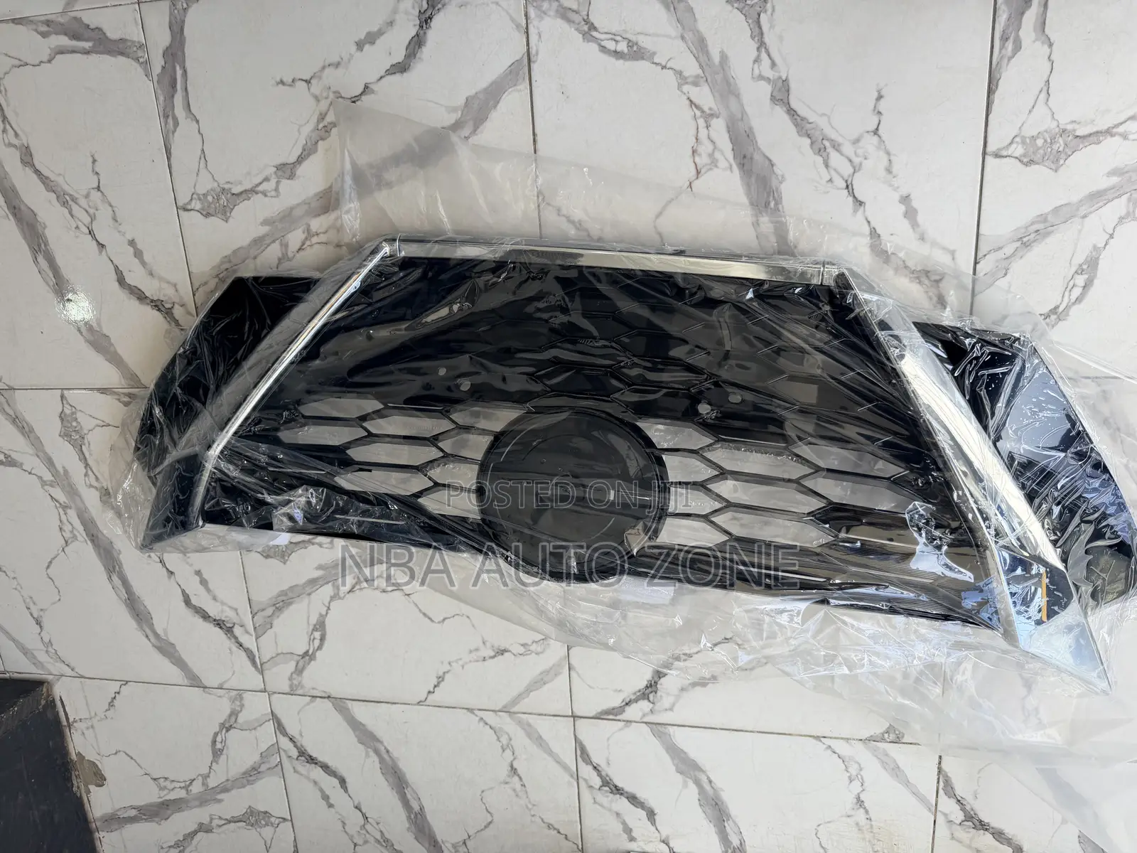 Nissan Sentra 2020,2021 Front Grille/Top Shell