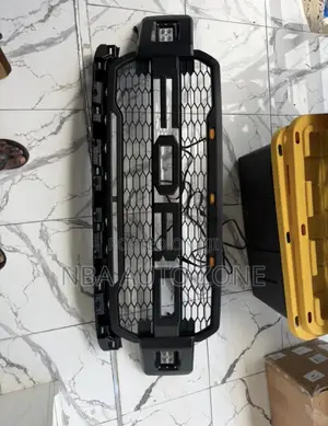 Ford F-150 2018-2020 Front Grille/ Top Shell With Led Light