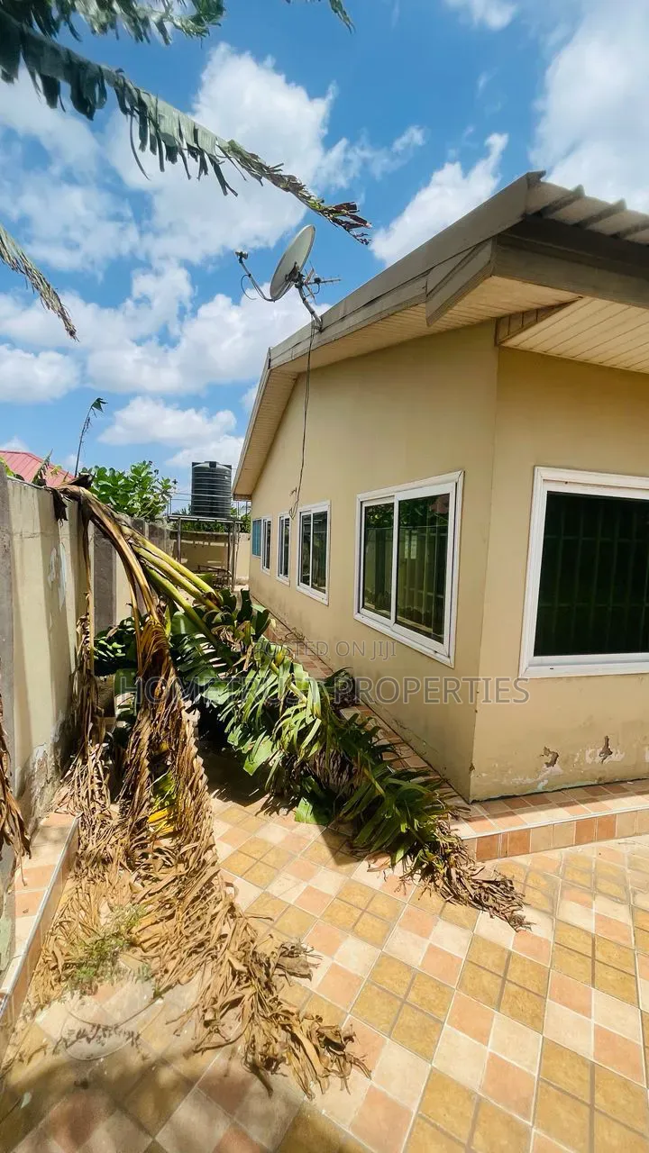 4bdrm House in Amasaman Satellite for sale