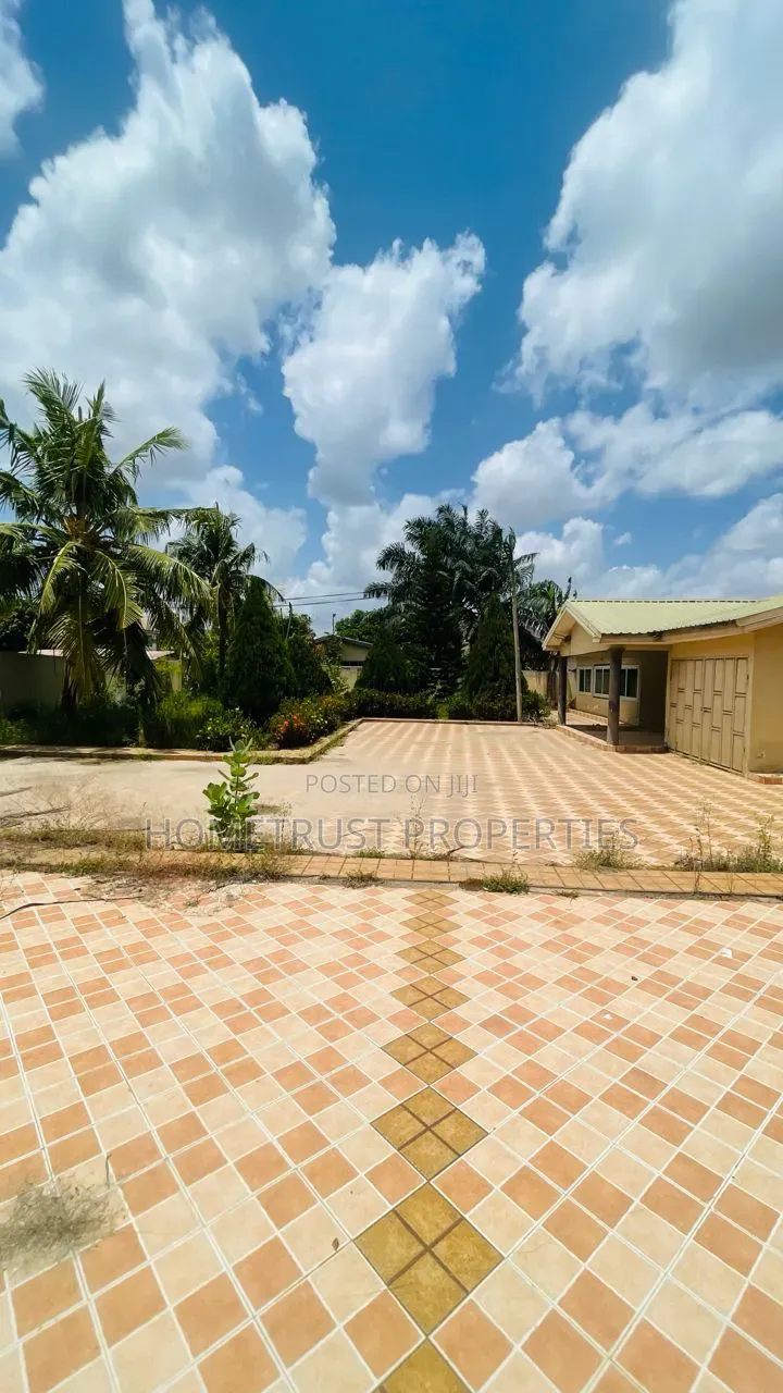 4bdrm House in Amasaman Satellite for sale