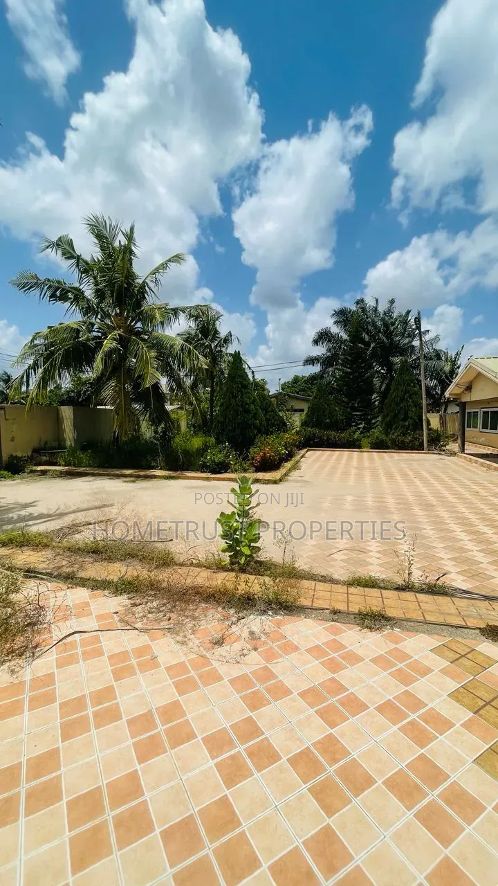 4bdrm House in Amasaman Satellite for sale