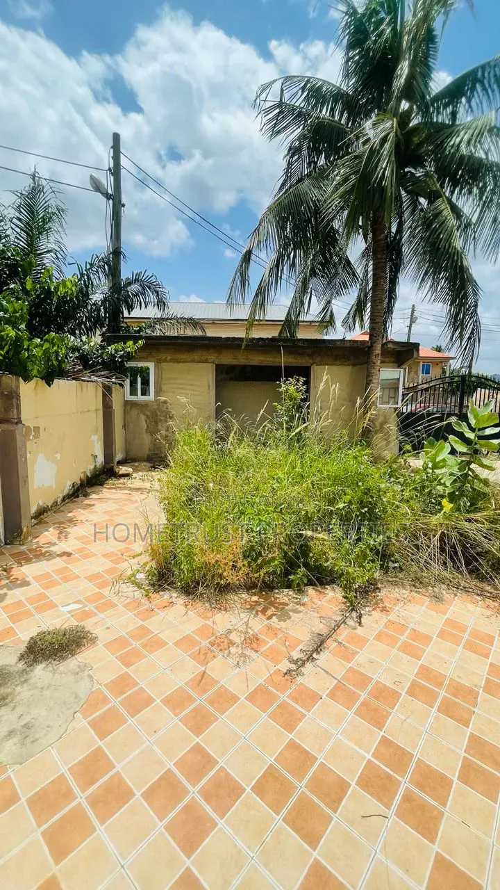 4bdrm House in Amasaman Satellite for sale