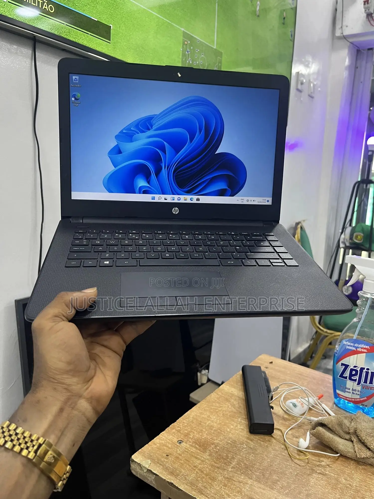 Laptop HP 4GB Intel Celeron HDD 1T