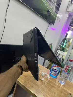 Laptop HP 4GB Intel Celeron HDD 1T