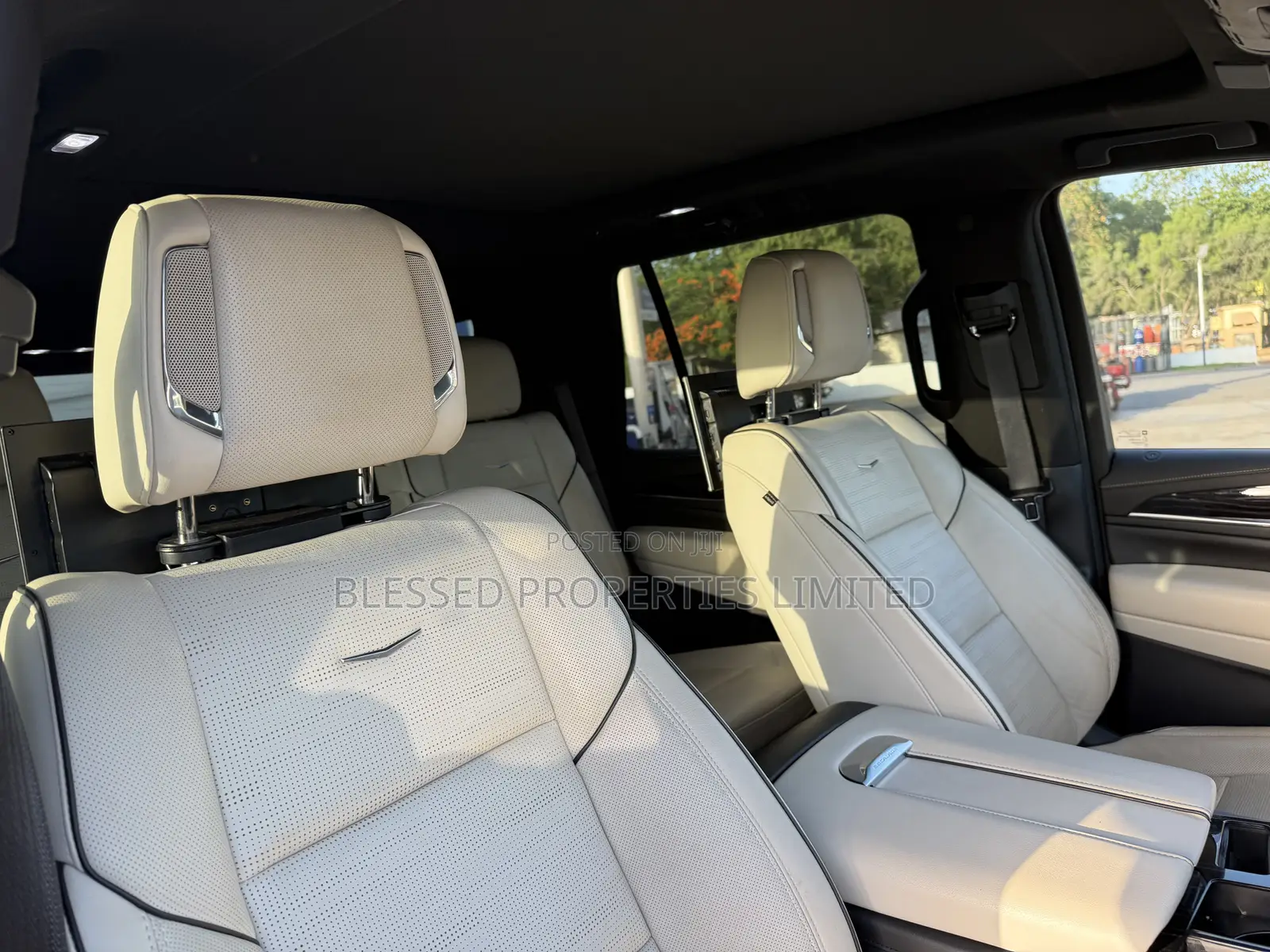 Cadillac Escalade 2021 White