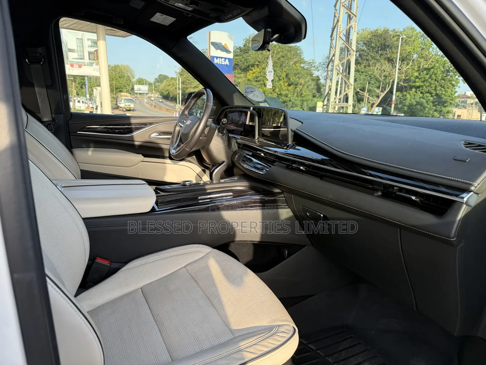 Cadillac Escalade 2021 White