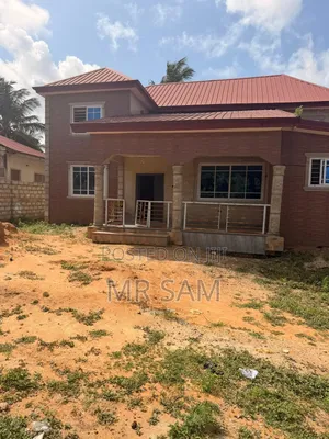 8bdrm House in Sam Properties, West Hills Mall Area for sale
