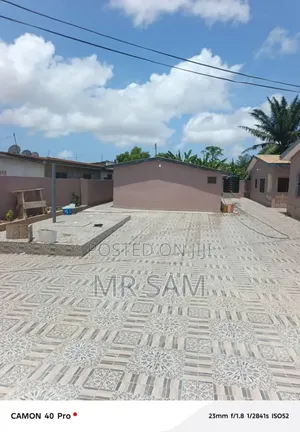 10bdrm House in Sam Properties, New Market for sale