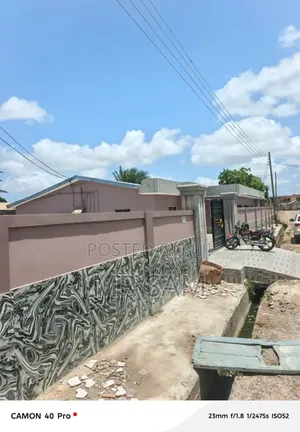 10bdrm House in Sam Properties, New Market for sale