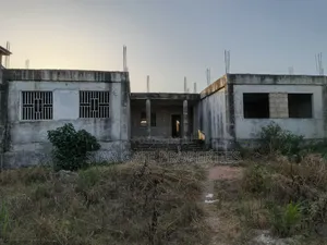 School for Sale at Adesina ( Near Kenyasi Abrem)