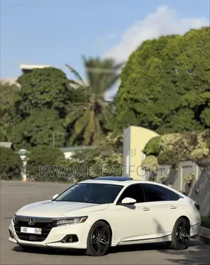 Honda Accord Touring 2.0T 2022 White