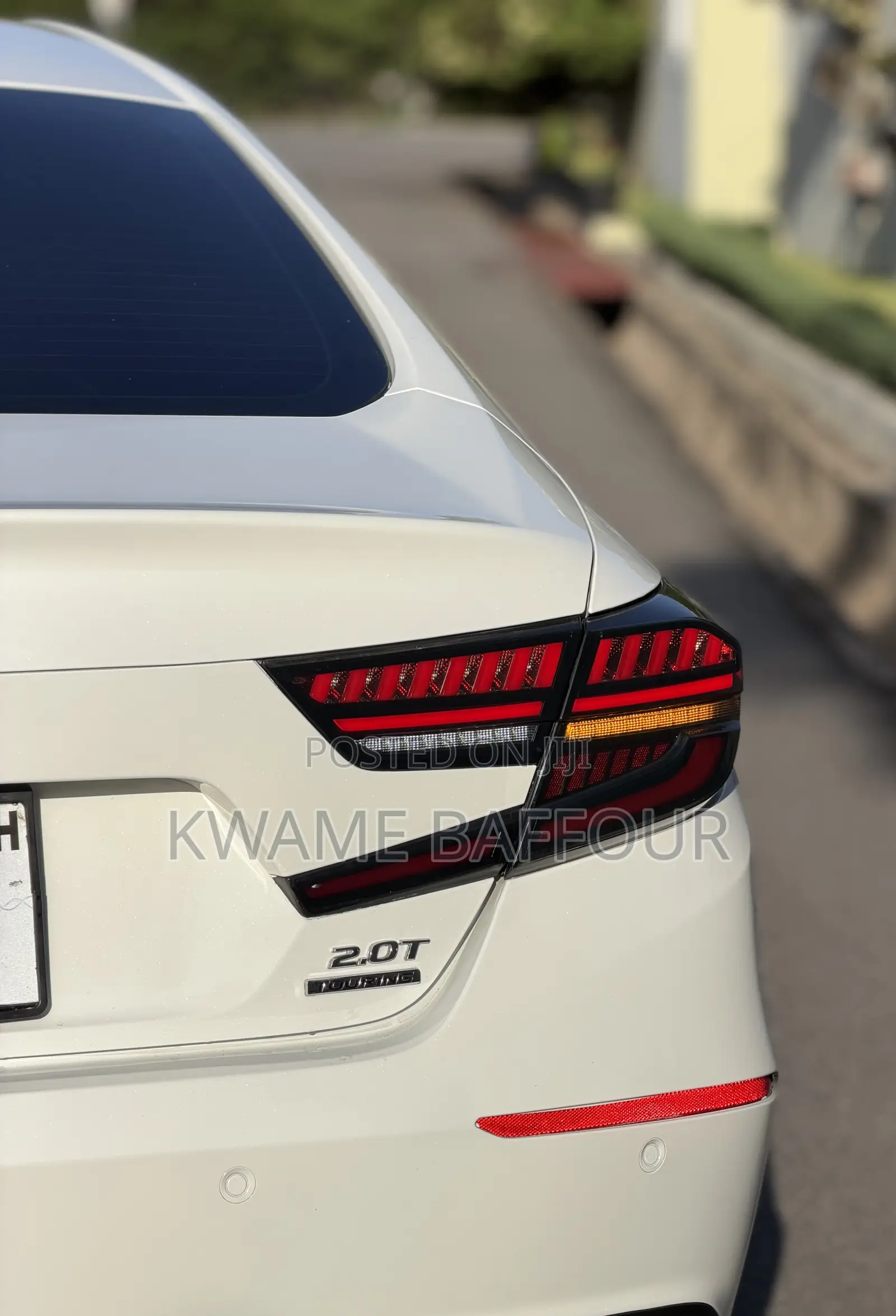 Honda Accord Touring 2.0T 2022 White