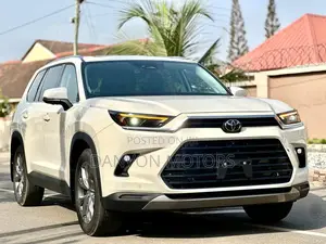 Toyota Grand Highlander XLE AWD 2024 White