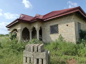 5bdrm House in Safo ( Asonomaso), Kwabre for sale