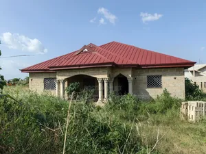 5bdrm House in Safo ( Asonomaso), Kwabre for sale