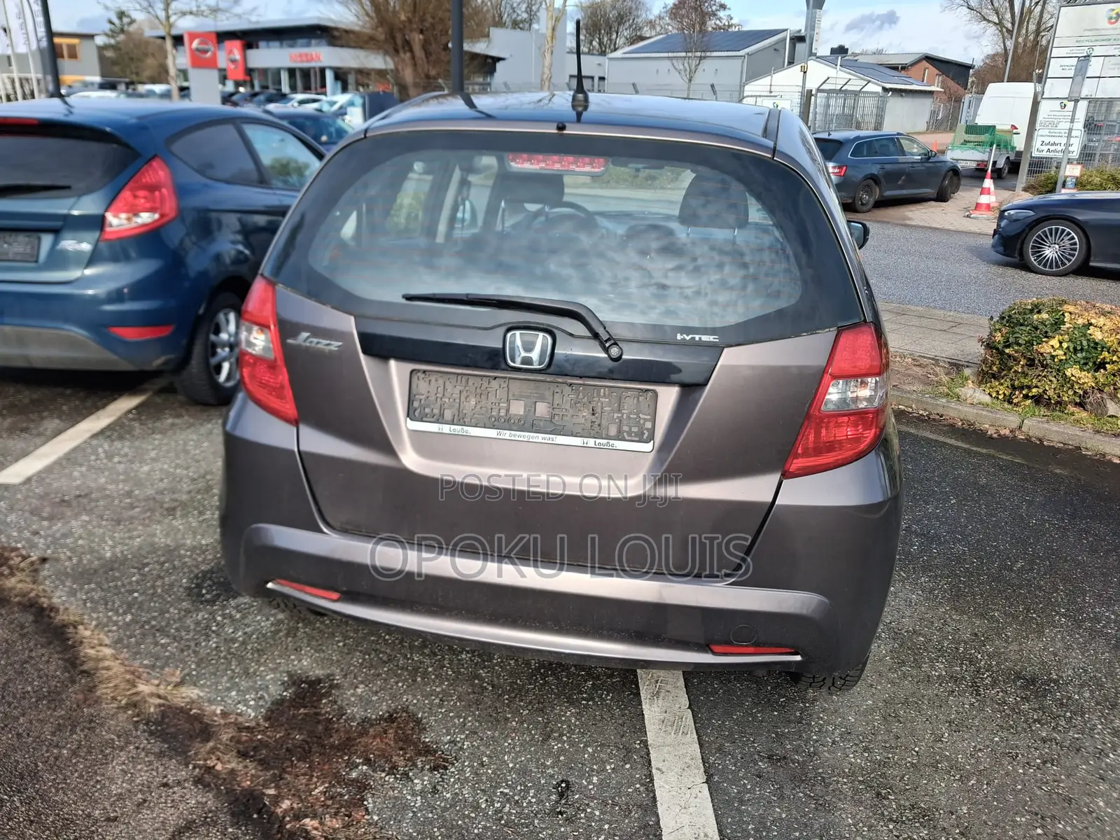Toyota Avensis 2012 Black