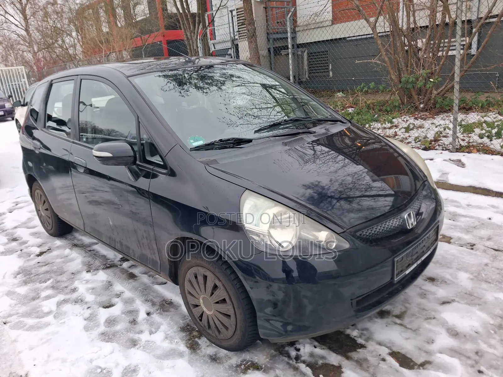 Toyota Avensis 2012 Black
