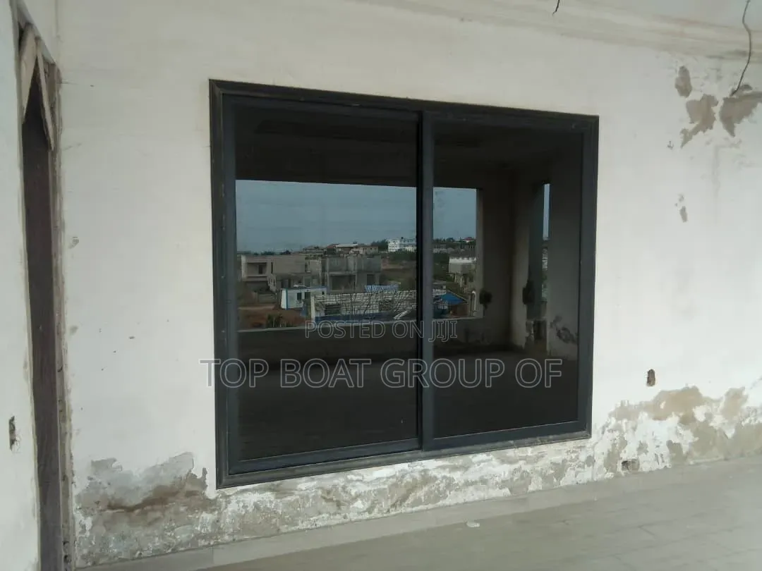 6bdrm Mansion in Top-Boat Group Of, Prampram for sale