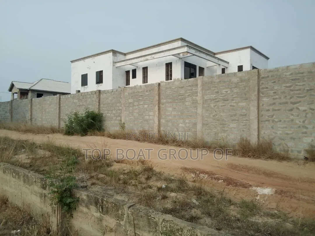 6bdrm Mansion in Top-Boat Group Of, Prampram for sale