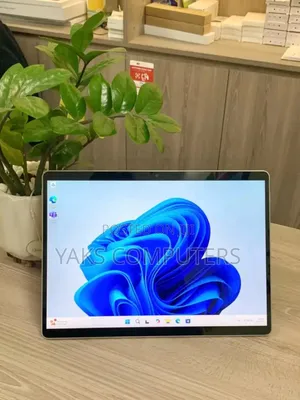 New Laptop Microsoft Surface Pro 9 32GB Intel Core i7 SSD 1T