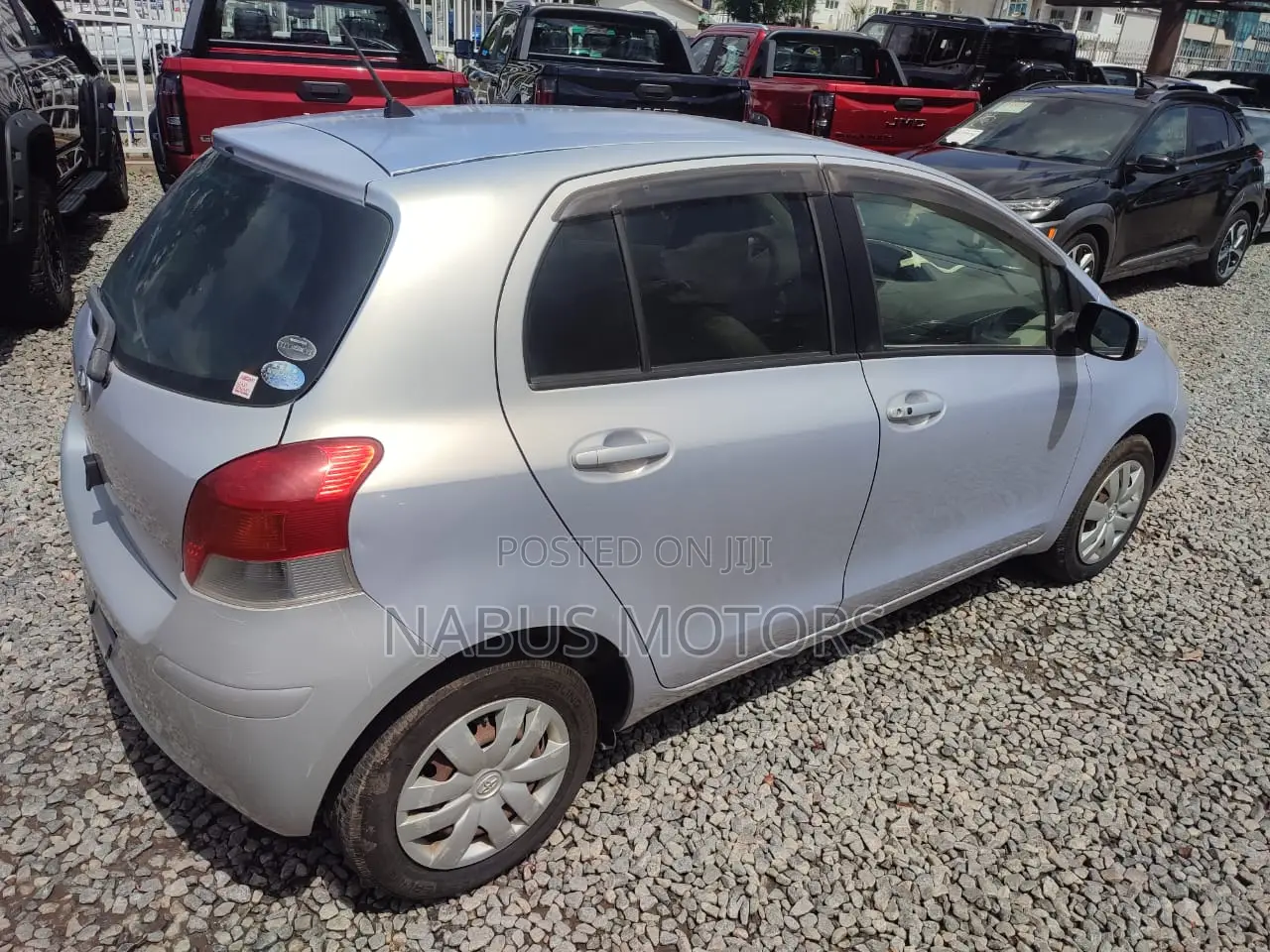 Toyota Vitz 2010 White