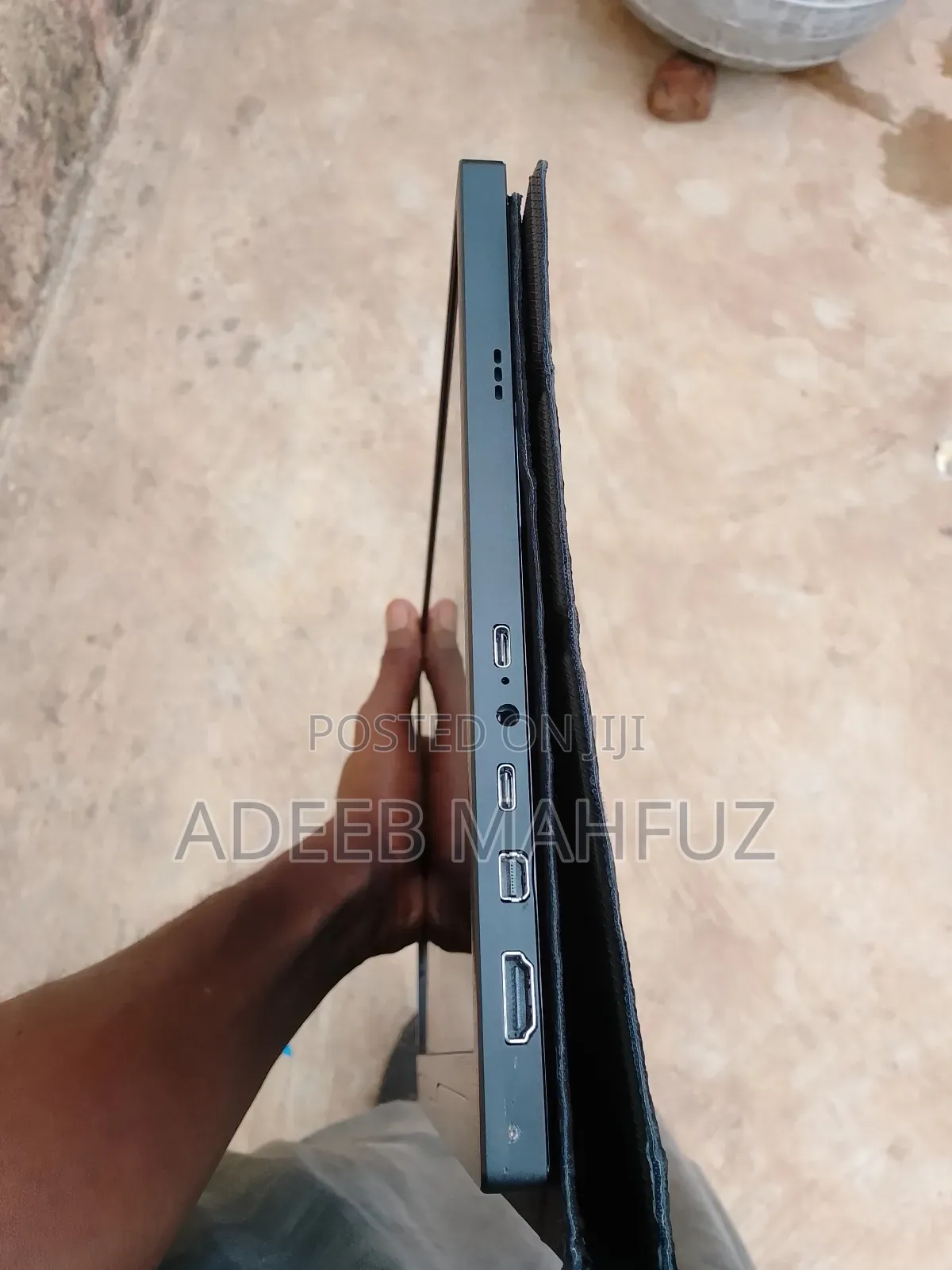 15.6inch Portable Monitor With Lines