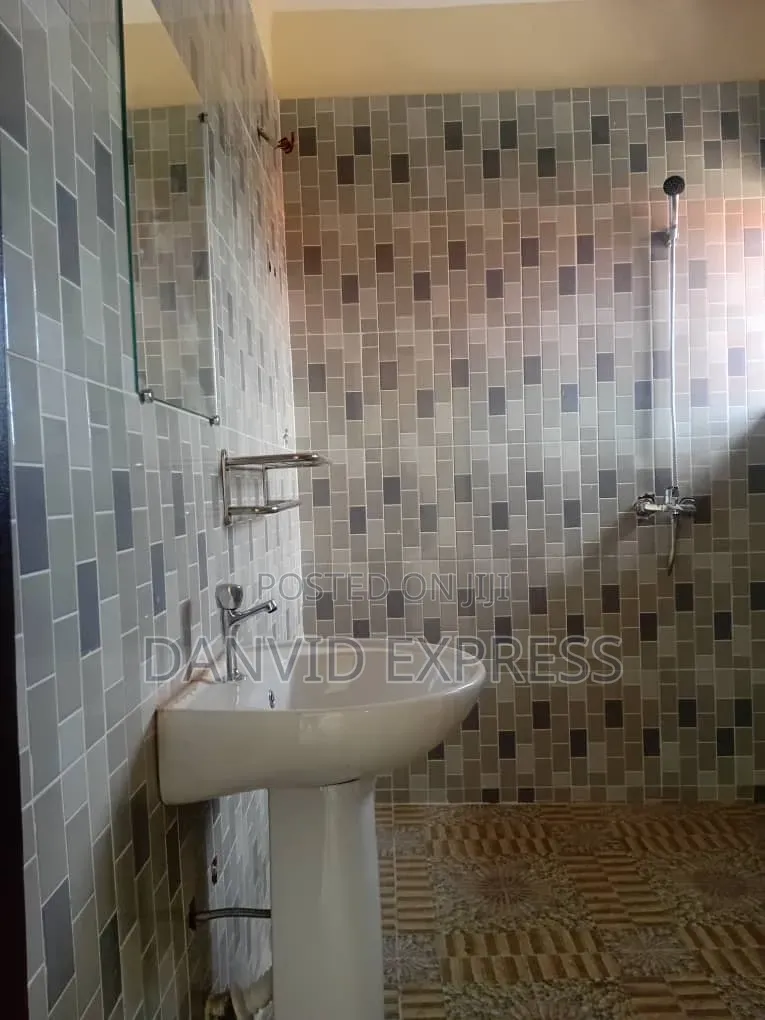 3bdrm Apartment in Lake Side Estate for rent