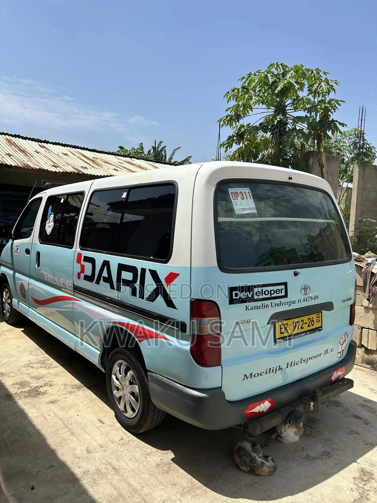 Toyota HiAce 2006 White