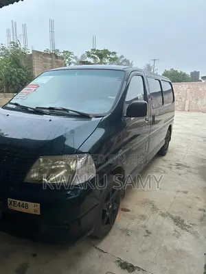 Toyota HiAce 2008 Green