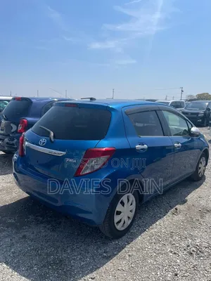 Toyota Vitz 2013 Blue