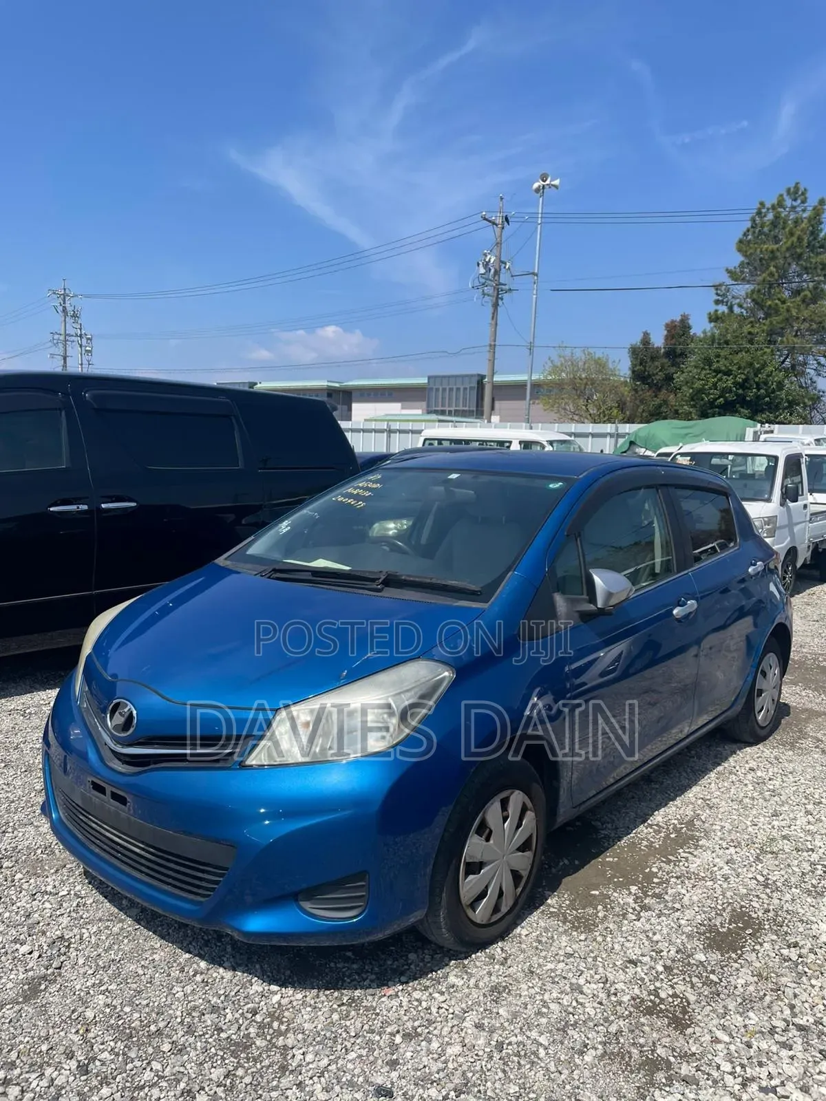 Toyota Vitz 2013 Blue