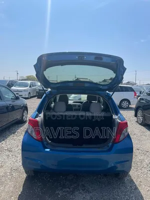 Toyota Vitz 2013 Blue