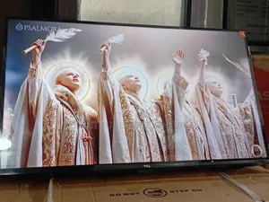TCL 32-Inch Elegant Home Tv Solution