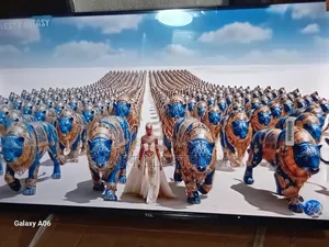 TCL 32-Inch Flat Screen Television – Modern Viewing Solution