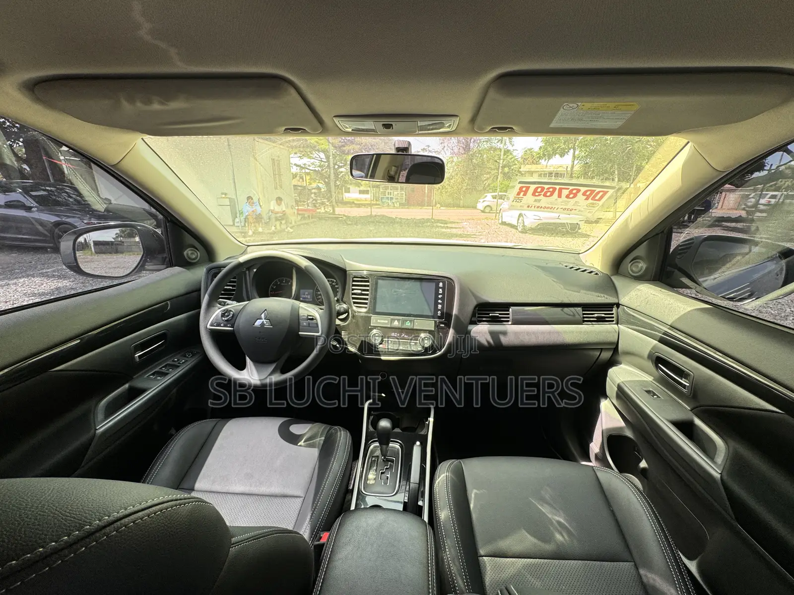 Mitsubishi Outlander 2019 White